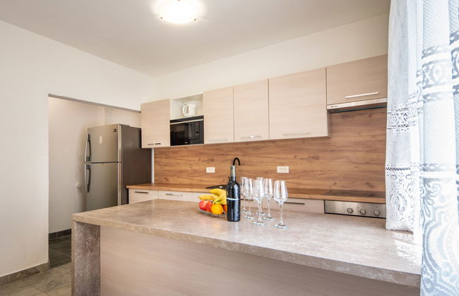 Casa de 8 quartos em Novi Vinodolski com piscina privada e terraço - Foto 12