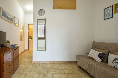 Foto 6 - Apartamento de 1 quarto em Golfo Aranci com jardim e terraço