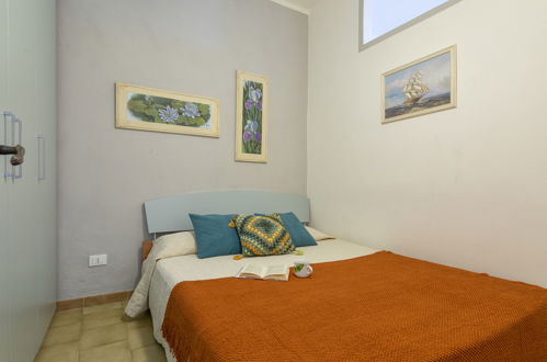 Photo 5 - Appartement de 1 chambre à Golfo Aranci avec jardin et vues à la mer