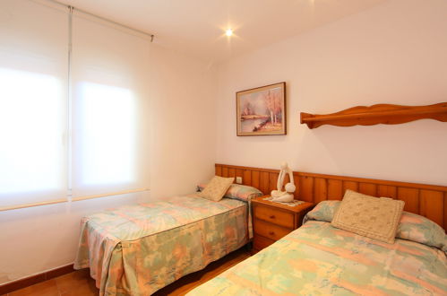 Foto 13 - Casa con 4 camere da letto a Castelló d'Empúries con piscina privata e vista mare