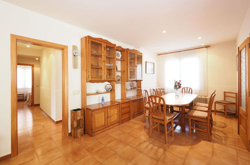 Photo 6 - 4 bedroom House in Castelló d'Empúries with private pool and garden