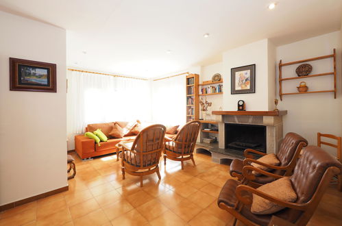 Photo 8 - 4 bedroom House in Castelló d'Empúries with private pool and sea view