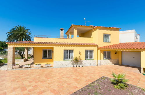 Foto 21 - Casa de 4 quartos em Castelló d'Empúries com piscina privada e jardim