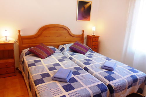 Photo 14 - 4 bedroom House in Castelló d'Empúries with private pool and sea view