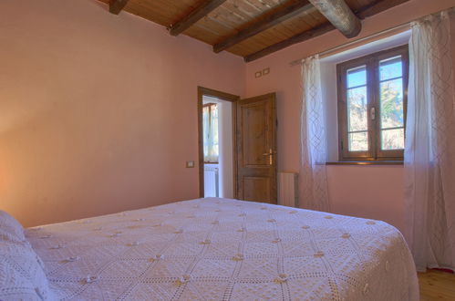 Photo 16 - 2 bedroom House in Piazza al Serchio with private pool and garden