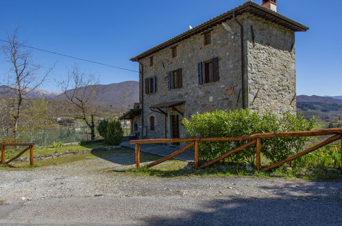 Foto 1 - Casa con 2 camere da letto a Piazza al Serchio con piscina privata e giardino