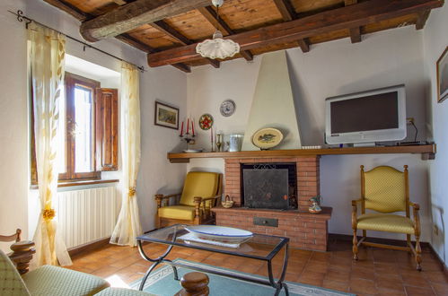 Photo 11 - 2 bedroom House in Piazza al Serchio with private pool and garden