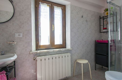 Photo 19 - 2 bedroom House in Piazza al Serchio with private pool and garden