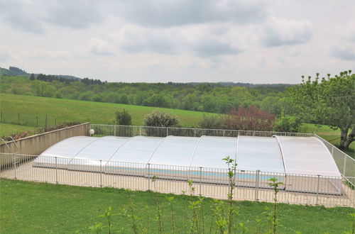 Foto 13 - Casa de 1 quarto em Saint-Jean-Lagineste com piscina e terraço