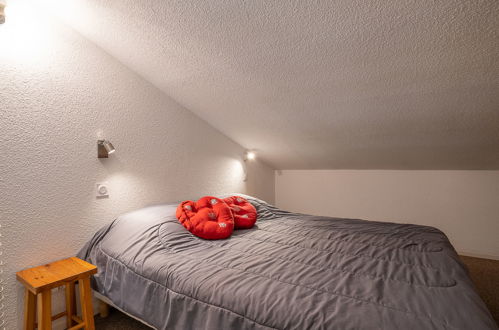 Foto 5 - Appartamento con 1 camera da letto a Les Belleville con vista sulle montagne