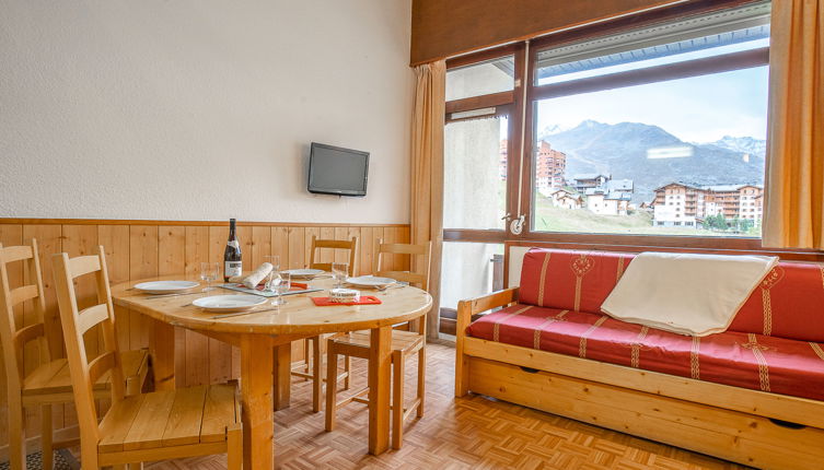 Photo 1 - 1 bedroom Apartment in Les Belleville with mountain view