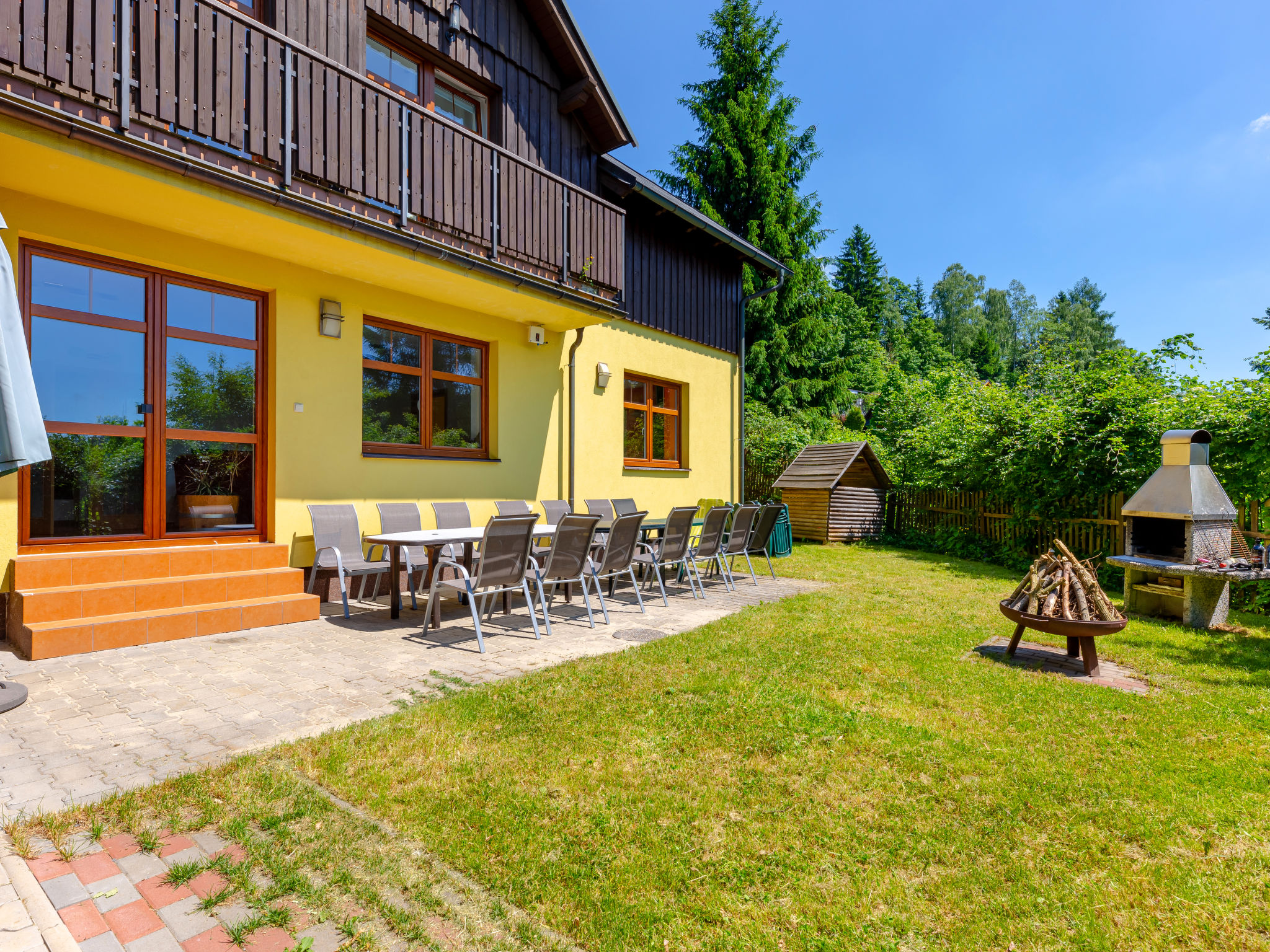 Photo 9 - Maison de 6 chambres à Albrechtice v Jizerských horách avec piscine privée et vues sur la montagne