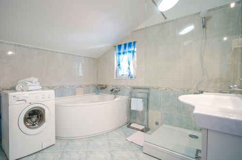 Photo 27 - Appartement de 2 chambres à Rab avec piscine et terrasse