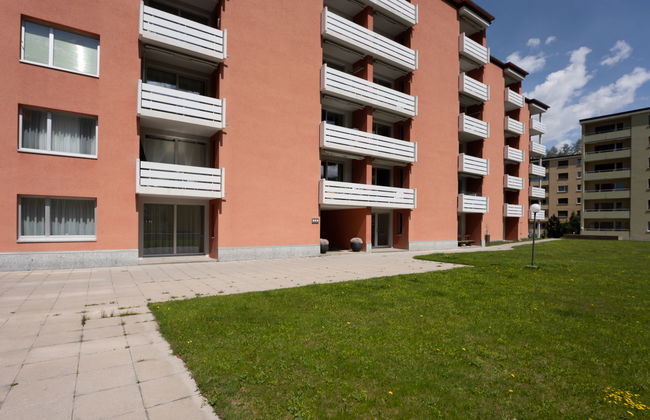 Apartamento de 2 quartos em Sankt Moritz com piscina e jardim - Foto 15