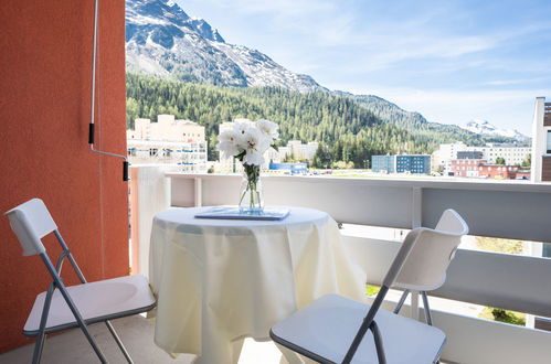 Photo 12 - Appartement de 1 chambre à Sankt Moritz avec piscine et vues sur la montagne