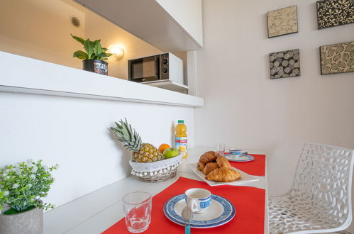 Foto 10 - Apartamento de 1 quarto em Canet-en-Roussillon com vistas do mar