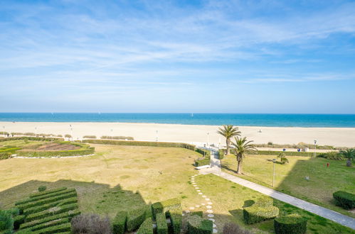 Foto 19 - Appartamento con 1 camera da letto a Canet-en-Roussillon con vista mare