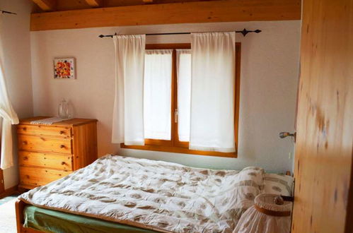 Foto 17 - Appartamento con 2 camere da letto a Tujetsch con sauna