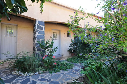 Foto 16 - Casa de 2 habitaciones en Cavalaire-sur-Mer con piscina y jardín