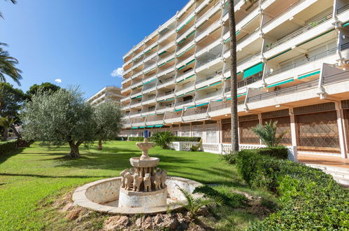 Photo 2 - 2 bedroom Apartment in Mont-roig del Camp with sea view