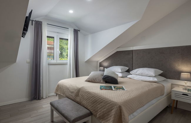 Casa de 5 quartos em Vinodolska Općina com piscina privada e jardim - Foto 32