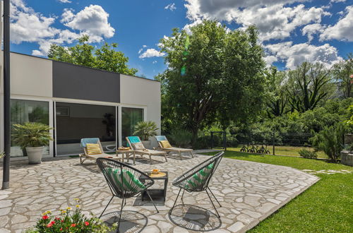 Foto 9 - Haus mit 4 Schlafzimmern in Vinodolska Općina mit privater pool und garten