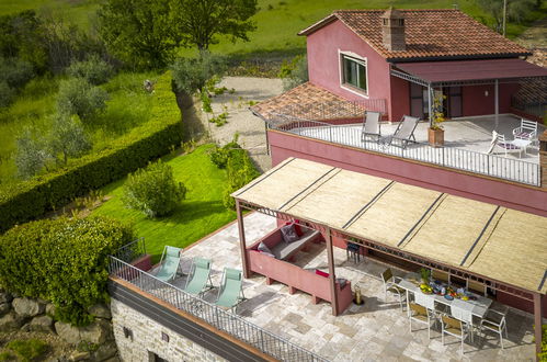 Foto 33 - Casa de 3 quartos em Passignano sul Trasimeno com piscina privada e vista para a montanha