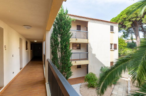 Foto 21 - Apartamento de 1 habitación en Roquebrune-sur-Argens con piscina y vistas al mar