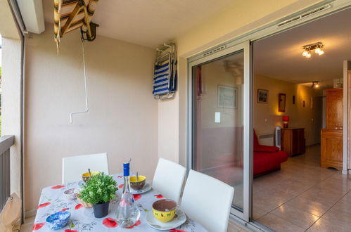 Photo 15 - Appartement de 1 chambre à Roquebrune-sur-Argens avec piscine et terrasse