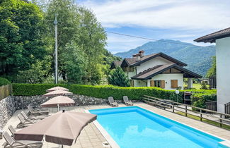 Photo 2 - 2 bedroom Apartment in Ledro with swimming pool and garden