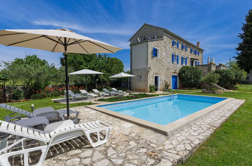 Photo 17 - Maison de 3 chambres à Sveti Lovreč avec piscine privée et jardin