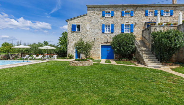 4 bedroom House in Sveti Lovreč with private pool and garden - Photo 2
