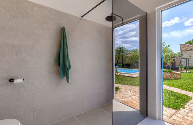 Casa de 4 quartos em Sveti Lovreč com piscina privada e jardim - Foto 14