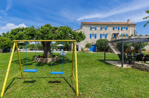 Foto 44 - Casa con 3 camere da letto a Sveti Lovreč con piscina privata e giardino