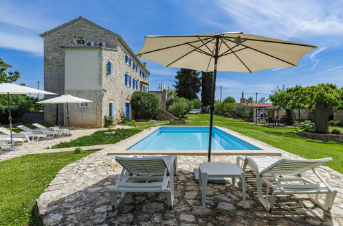 Foto 19 - Casa con 3 camere da letto a Sveti Lovreč con piscina privata e vista mare