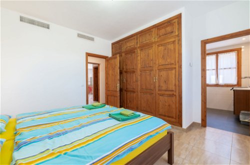 Foto 23 - Casa con 4 camere da letto a Ses Salines con piscina privata e terrazza