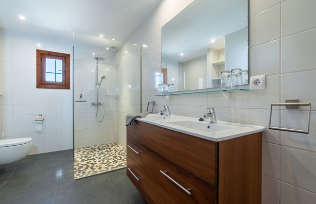 Casa de 5 quartos em Ses Salines com piscina privada e jardim - Foto 29