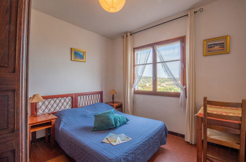 Foto 12 - Apartamento de 3 quartos em Cavalaire-sur-Mer com vistas do mar