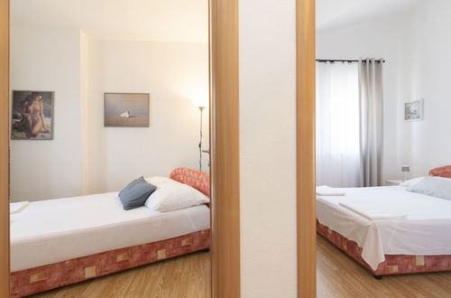 Foto 9 - Apartamento de 2 quartos em Split com terraço