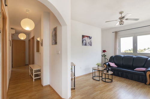 Foto 15 - Apartamento de 2 quartos em Split com terraço