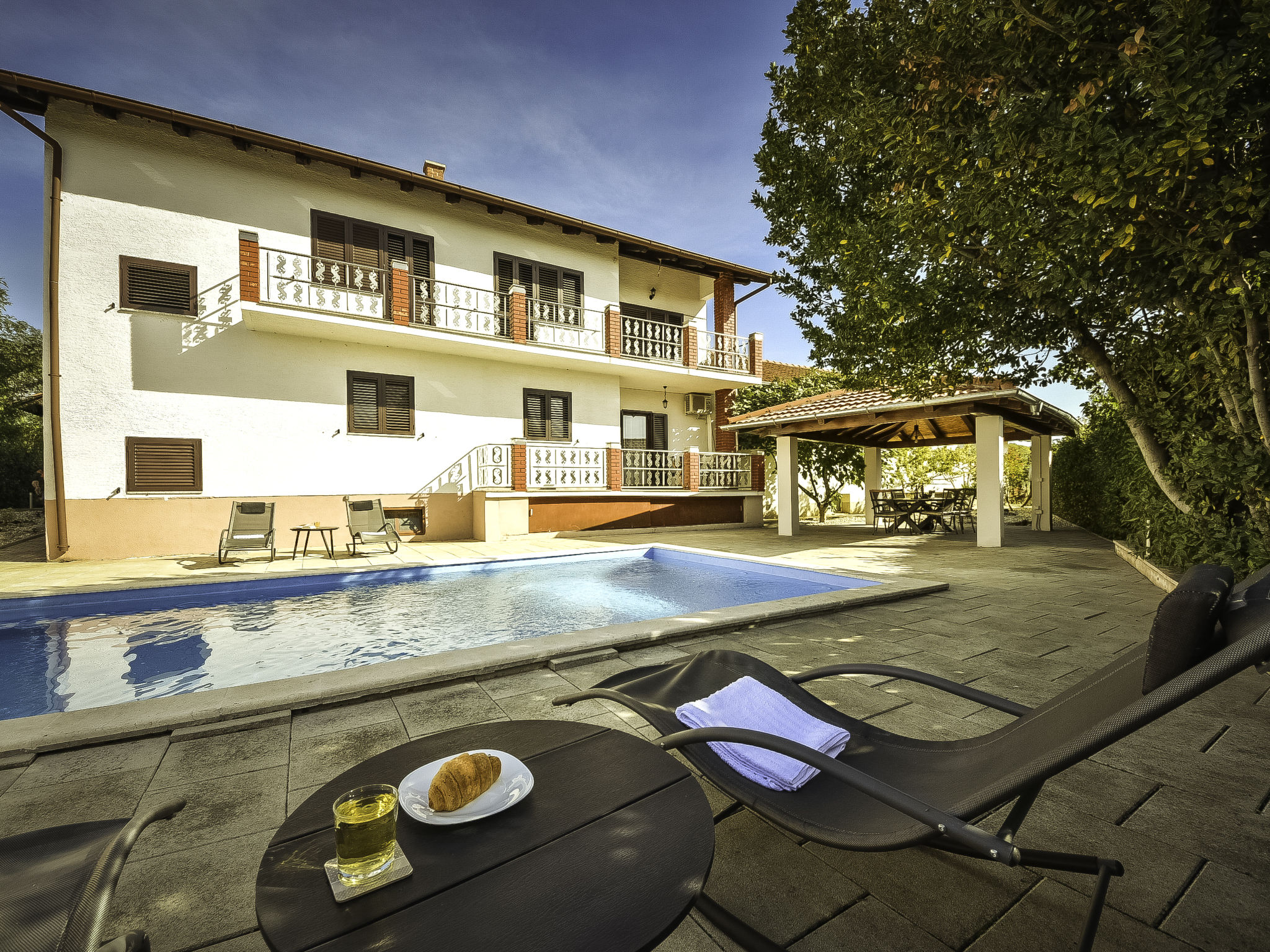 Foto 35 - Casa de 6 habitaciones en Polača con piscina privada y vistas al mar