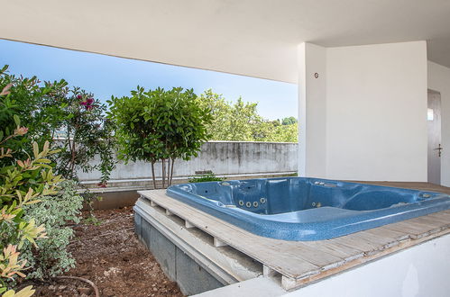 Foto 16 - Apartamento en Cagnes-sur-Mer con piscina