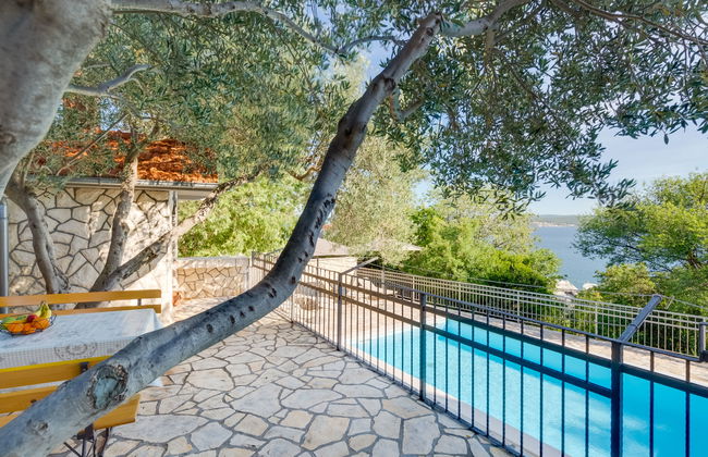 Apartamento de 3 quartos em Jasenice com piscina e terraço - Foto 26