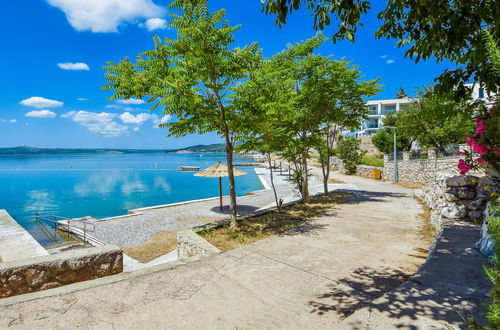 Foto 40 - Apartment mit 2 Schlafzimmern in Jasenice mit schwimmbad und terrasse