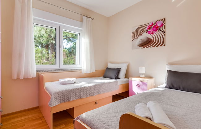 Apartamento de 3 quartos em Jasenice com piscina e terraço - Foto 22
