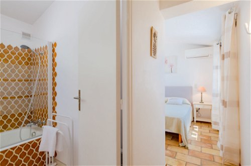 Foto 12 - Casa de 3 habitaciones en Roquebrune-sur-Argens con piscina privada y vistas al mar
