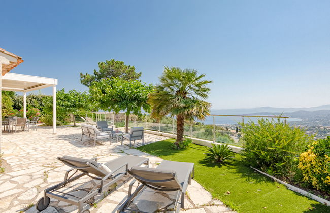 Casa de 4 quartos em Roquebrune-sur-Argens com piscina privada e jardim - Foto 1