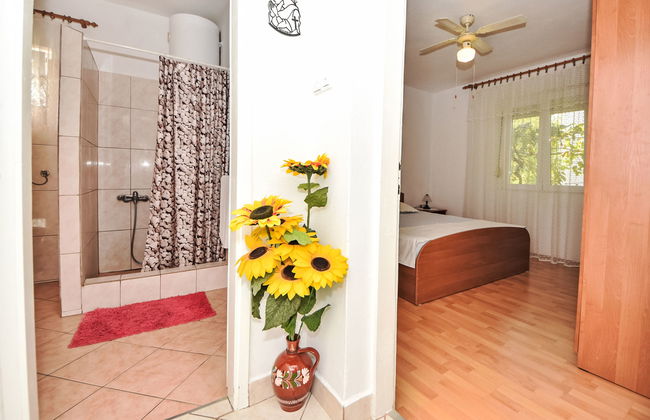 Appartement de 2 chambres à Pag avec jardin et terrasse - Photo 12