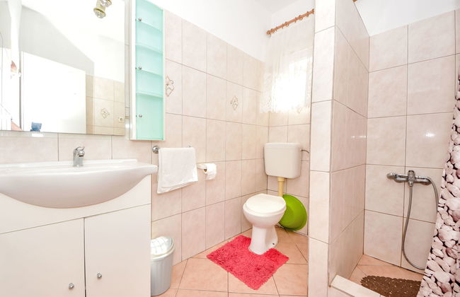 Appartement de 2 chambres à Pag avec jardin et terrasse - Photo 13