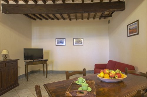 Photo 7 - 1 bedroom Apartment in Barberino Tavarnelle with swimming pool and garden